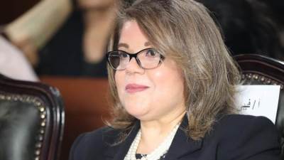 وكيلة الشيوخ بجلسة اللائحة: نعمل علي دعم الوطن