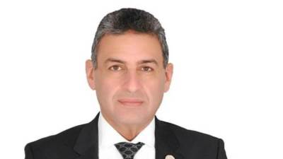 وفاه البرلماني السابق محمد العقاد..وأهالى مصر القديمة والمنيل ينعوه