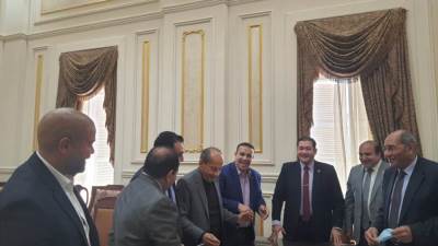 الشباب والرياضة بمجلس الشيوخ تحتفل بعيد ميلاد ابراهيم حجازي