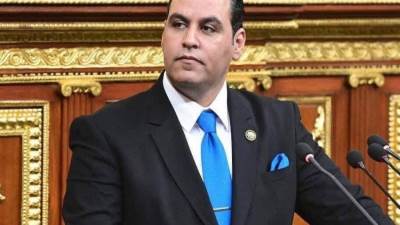 إمام منصور يقترب من الحسم.. دعم شعبي واسع قبل جولة الإعادة بالدائرة السابعة