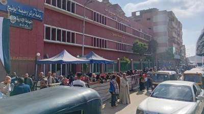 الشباب والسيدات في الصدارة.. إقبال كثيف بلجان أبو تيج للتصويت في انتخابات مجلس النواب