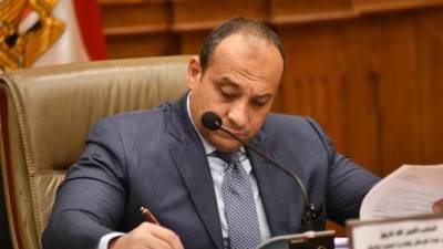 لجنة الصحة بالشيوخ تناقش مقترح النائب أكمل الله فاروق لإقامة مستشفى عام بالطروات في حلوان