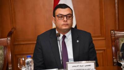 وزير الإسكان بالشيوخ: القانون لا يسمح بتوصيل المرافق للمباني خارج الأحوزة العمرانية