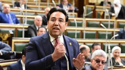 محسب: تعافي الملاحة بقناة السويس رسالة ثقة للأسواق العالمية