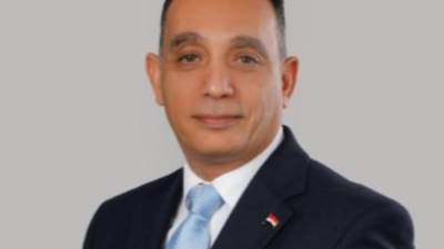 البياضي يهاجم قرار فرض رسوم على الهواتف المحمولة: جباية من جيوب المواطنين لا حماية للصناعة