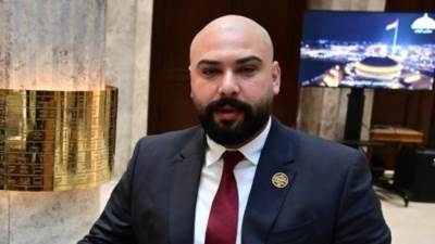 النائب إبراهيم الديب يقترح ضوابط لاستخدام الأطفال للهواتف والسوشيال ميديا