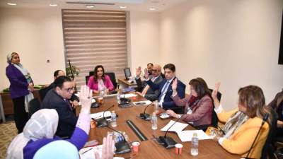 سياحة النواب تواصل مناقشة خطة العمل.. رئيسة اللجنة: لا يمكن تحقيق معدلات سياحية حقيقية بدون منظومة طيران قوية