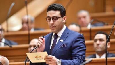 النائب حازم توفيق يتقدم بحلول عملية للحد من استخدام الأطفال المفرط للهواتف الذكية