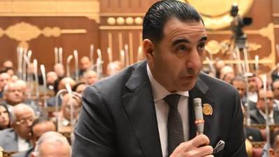 السعيد غنيم: ضرب إيران يهدد استقرار أسواق الطاقة ويضغط على الاقتصاد الاقليمي