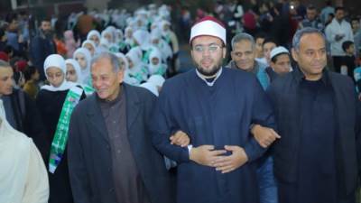 السادات يشارك في تكريم حفظة القرآن بمشروع "الألف مُجاز" في قرية ميت أبو الكوم