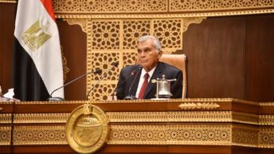 رئيس مجلس الشيوخ يهنئ الرئيس السيسي بمناسبة عيد الفطر المبارك