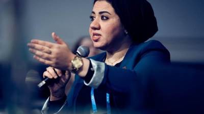 النائبة أميرة صابر تتقدم بمقترح لاستخدام الطاقة الشمسية في إنارة الطرق للحد من الحوادث