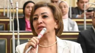 مها عبد الناصر تفتح النار على الحكومة بسبب أزمة الكهرباء وغلاء المحروقات