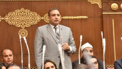 لا استثناءات بـ"بزنس" الدولة.. عماد خليل: القانون يطبق على كافة الأنشطة الاقتصادية