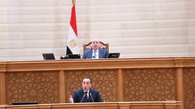 بعد إلغاء الرحلات الجوية وتراجع حركة السفر.. مدبولي من البرلمان: خسائر السياحة 600 مليون دولار يوميا بالمنطقة