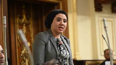 النائبة أميرة صابر لـ "البرلمان": مصلحة الطفل "بوصلة التشريع".. والرؤية تحتاج لضوابط