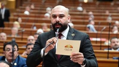 بسبب 380 طن سموم.. إبراهيم الديب يتقدم بطلب إحاطة ضد "مافيا المبيدات المغشوشة"