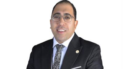 واقعة "كيس الفول".. تحرك برلماني بشأن إساءة التعامل مع طالبة في بني سويف من مسؤول بالتعليم